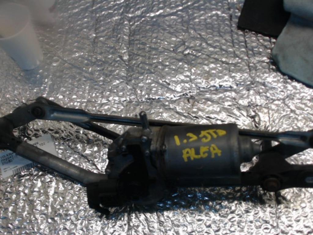 Moteur essuie glace avant Alfa Romeo Mito 2008-2016 LP/15021, Autos : Pièces & Accessoires, Vitres & Accessoires, Alfa Romeo, Utilisé
