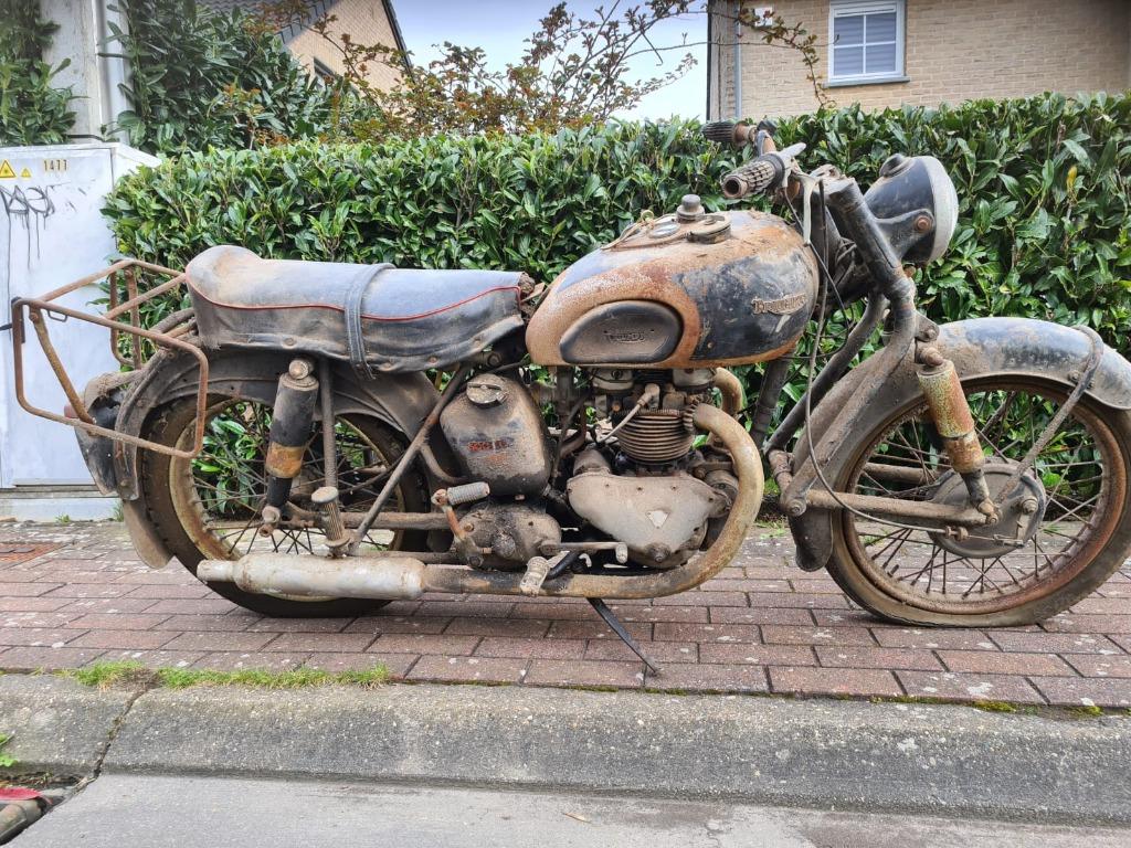 Ik zoek een oude motorfiets/bromfiets