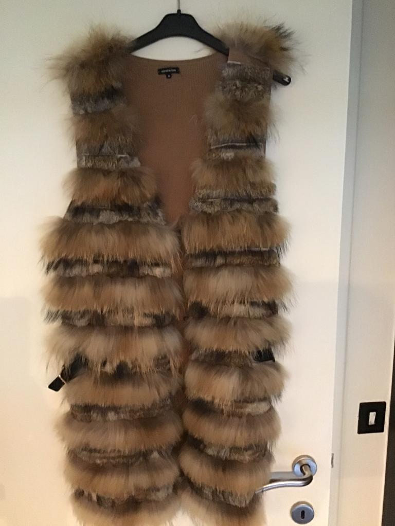 Caroline BISS gilet nieuw in bont maat 44, Kleding | Dames, Verzenden, Nieuw