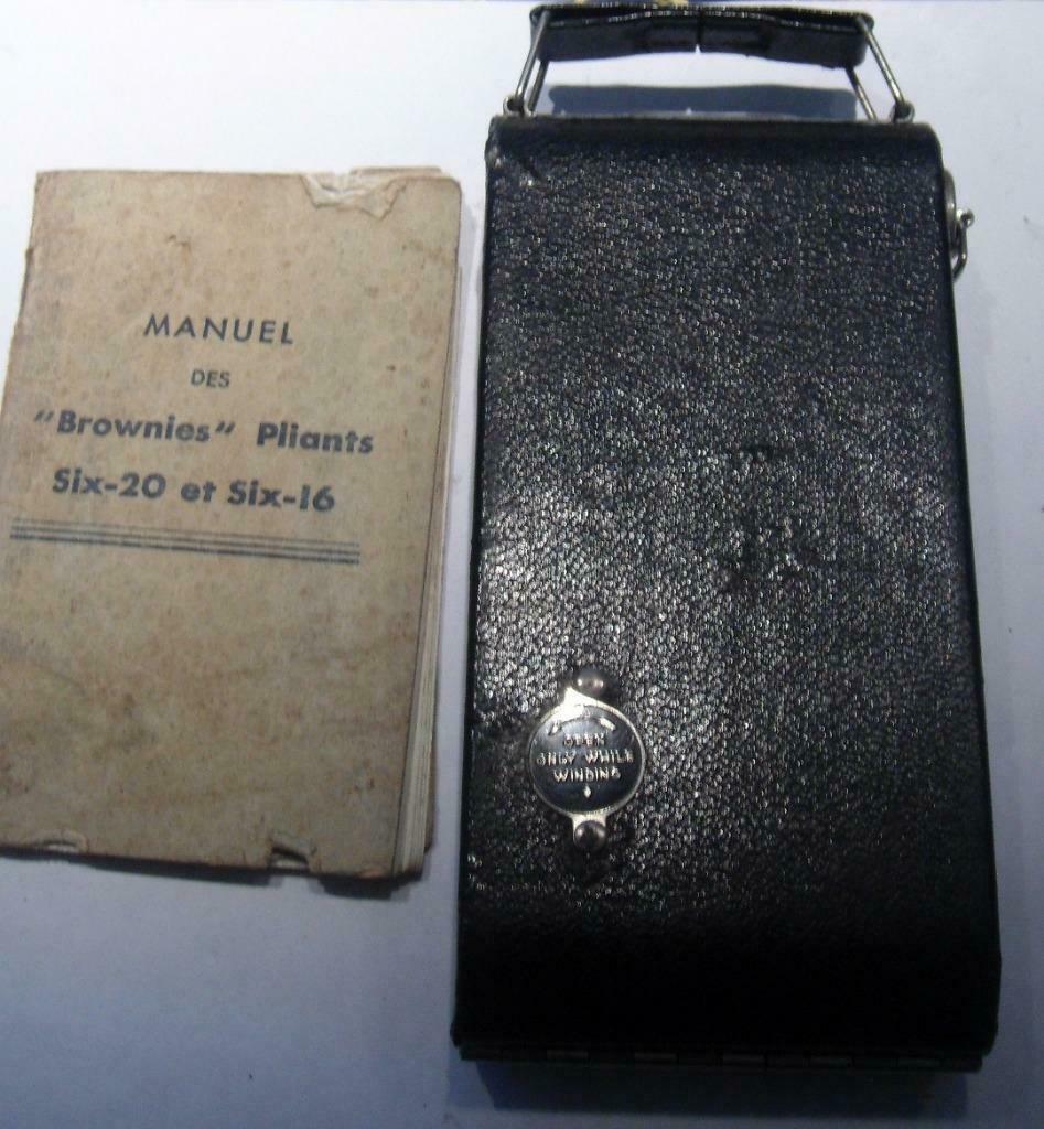 Appareil photo Kodak Brownie pliant Six-20 + étui, 1937-40, Enlèvement, Compact, Kodak
