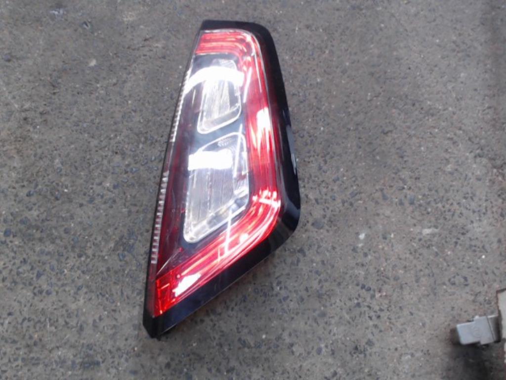 Feu arrière droit Fiat Punto Evo 3 2009-2013 LP/14957, Autos : Pièces & Accessoires, Éclairage, Enlèvement, Utilisé, Fiat