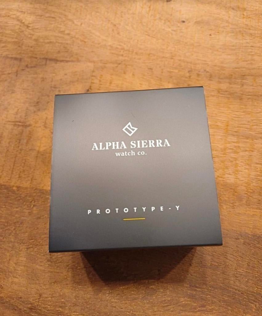 Nouvelle montre Alpha Sierra Prototypey pour homme., Enlèvement ou Envoi, Neuf