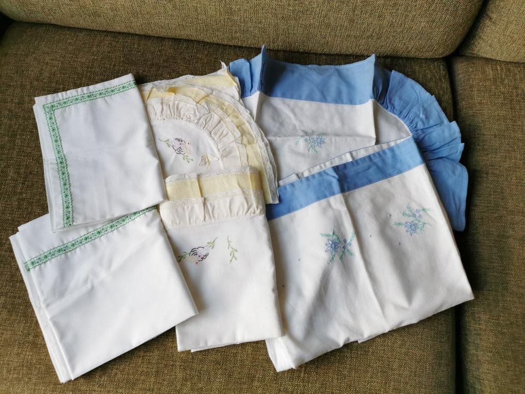 Vintage beddengoed laken, sloop voor baby bedje, prijs/set, Ophalen of Verzenden, Gebruikt, Overige typen