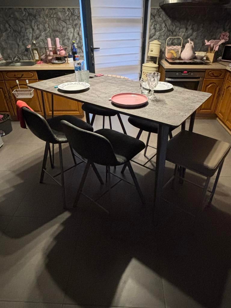 Belle table de cuisine avec 4 chaisse, Enlèvement, Utilisé, Chaise