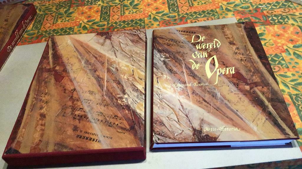 Arti historia de wereld van de opera(zk5), Ophalen of Verzenden, Zo goed als nieuw, Artis Historia, Prentenboek