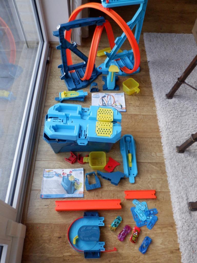3x Hot Wheels: dubbele looping+stunt box+booster - als nieuw, Kinderen en Baby's, Speelgoed | Racebanen, Zo goed als nieuw, Racebaan