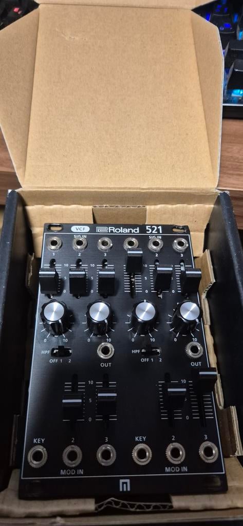 Roland system 500 vcf 521, Musique & Instruments, Modules de son, Enlèvement ou Envoi, Comme neuf, Roland