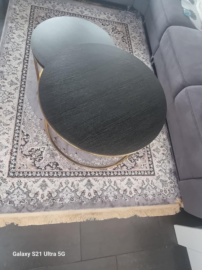 Deux tables, Enlèvement ou Envoi