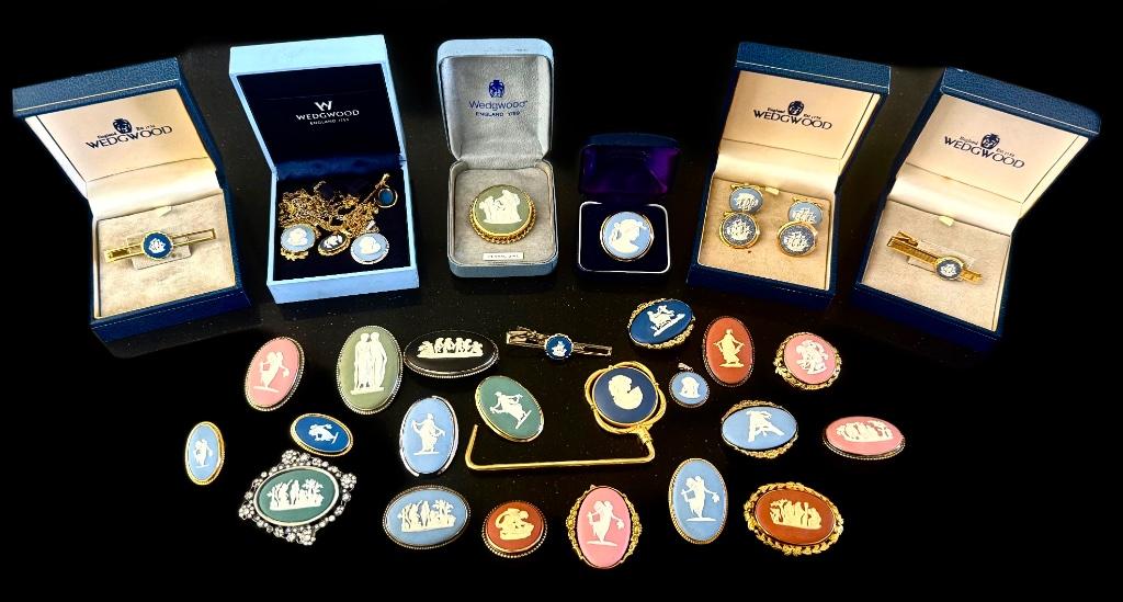 Wedgwood Broche Verguld Verzilverd Camee Cameo Ketting, Handtassen en Accessoires, Antieke sieraden, Ophalen of Verzenden, Broche