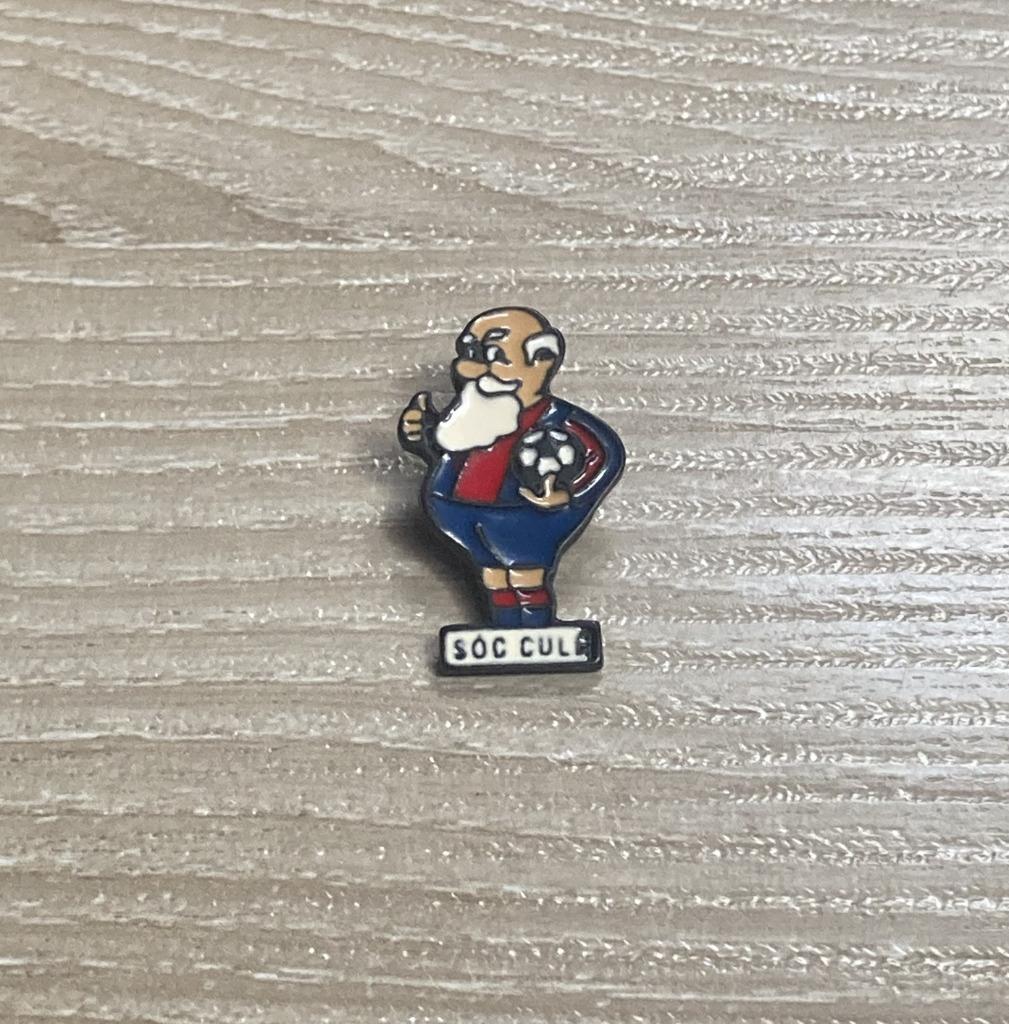 PIN - FC BARCELONA - FOOTBALL - VOETBAL, Verzenden, Gebruikt, Sport, Speldje of Pin