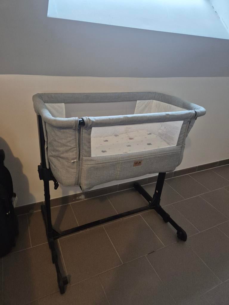 Co sleeper van het merk LEUK, Kinderen en Baby's, Babywiegjes en Ledikanten, Ophalen, Gebruikt, Overige typen