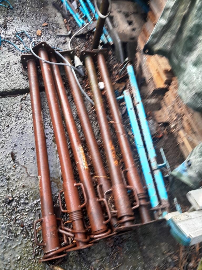 Etancons de fenêtres fermés 95cm, Bricolage & Construction, Enlèvement