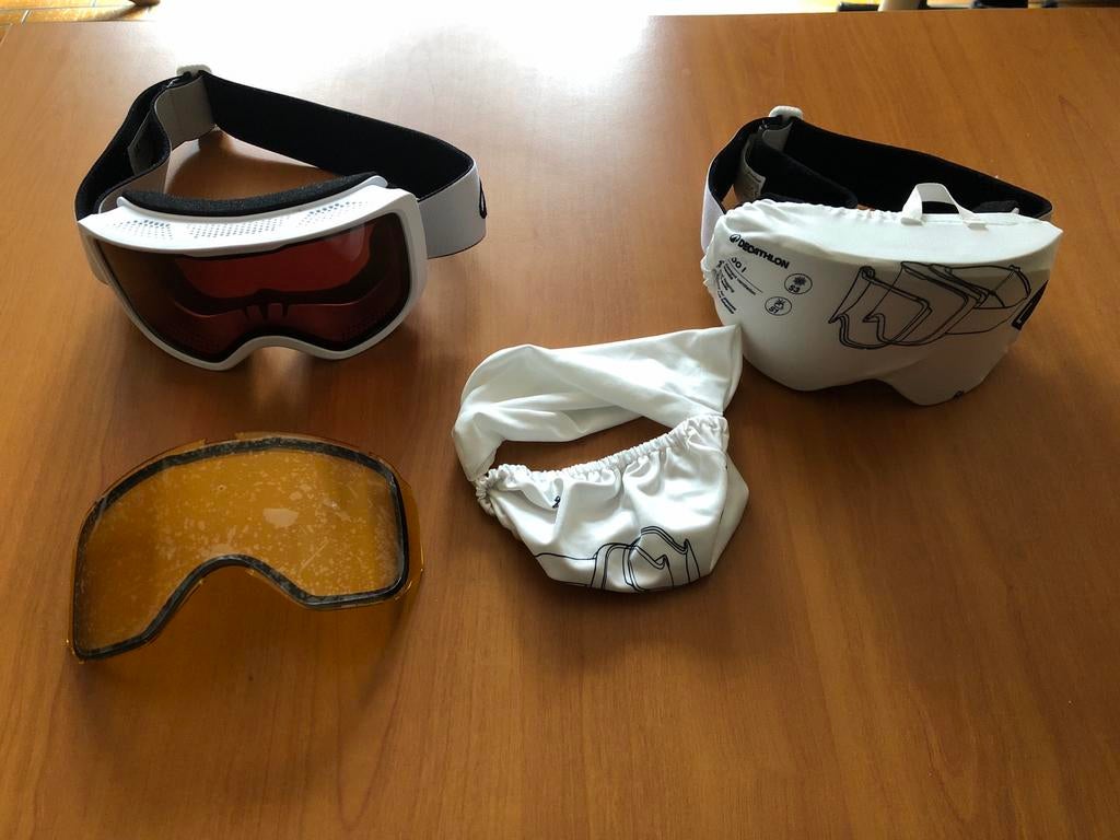 2 paires de lunettes de ski, Enlèvement ou Envoi, Comme neuf