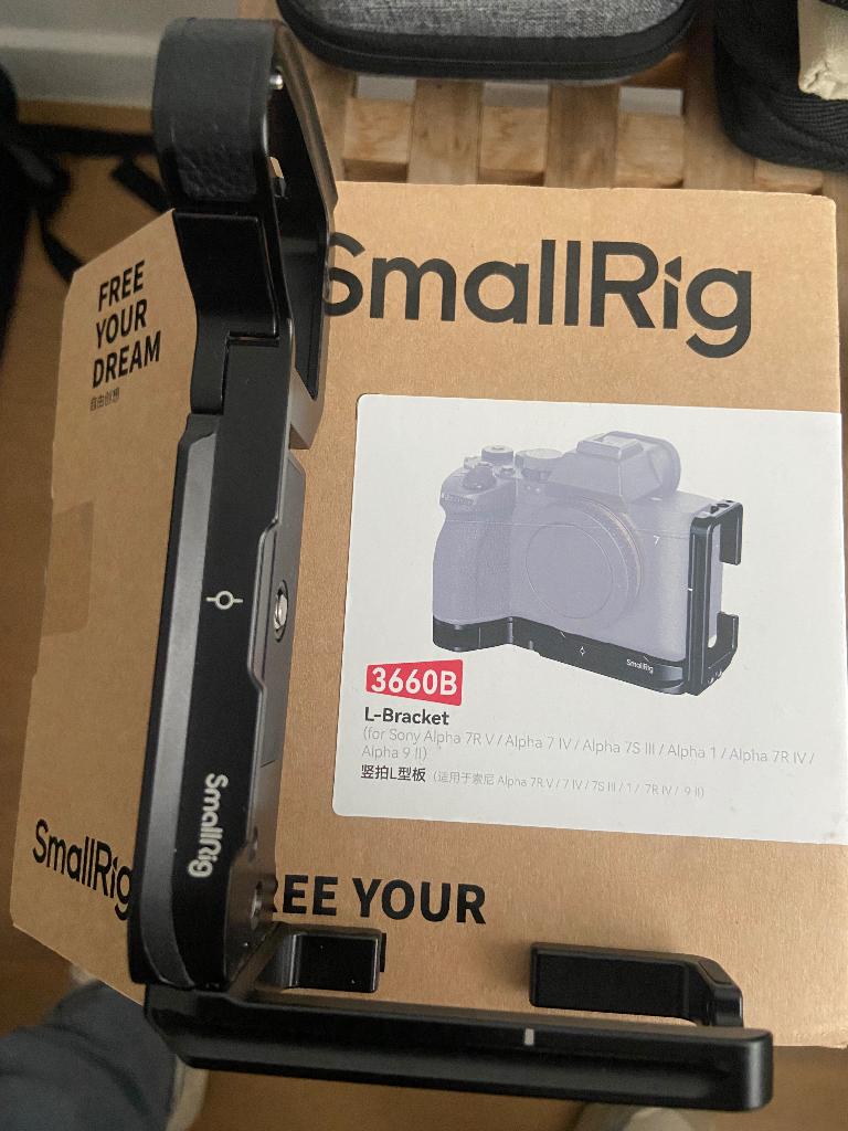 Smallrig L-Bracket SONY A7 IV/A7RV/A7SIII/A1/A9II, Enlèvement ou Envoi, Neuf, Moins de 150 cm, Autres types