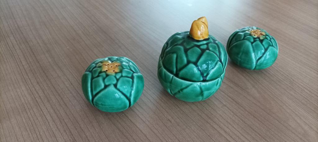 salière, poivrier & sucrier en procelaine, forme d'artichaud, Enlèvement ou Envoi, Utilisé, Porcelaine, Autres types