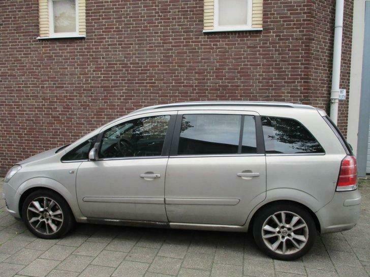 Opel Zafira B 2007 2.2 Automaat Onderdelen en Plaatwerk Z167, Ophalen of Verzenden, Gebruikt, Opel