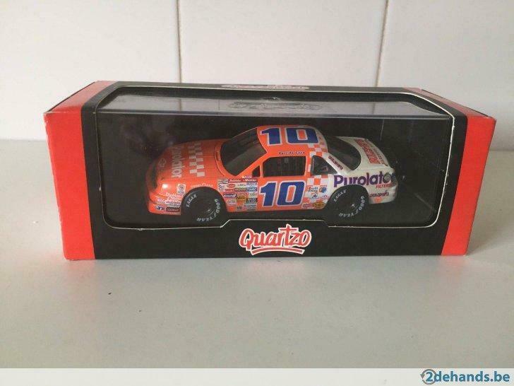 1:43 Quartzo 2009 Nascar Chevrolet Chevy Lumina racer, Enlèvement ou Envoi, Utilisé, Voiture