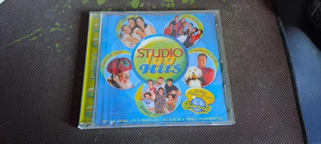 Studio 100 hits, Enlèvement ou Envoi