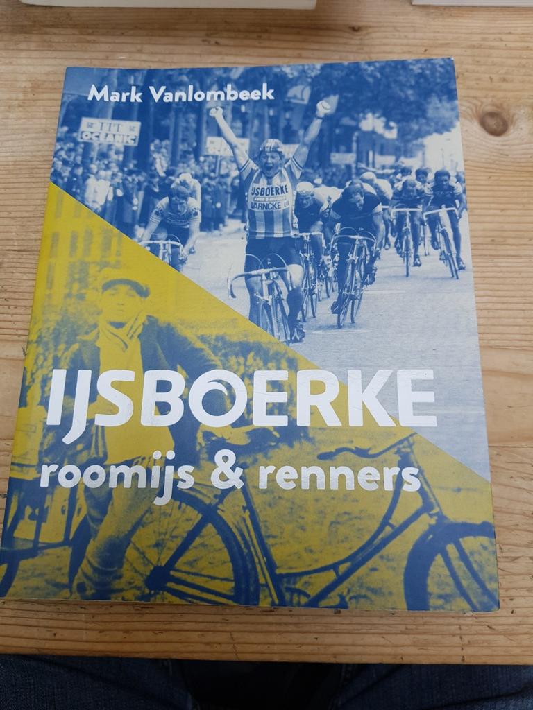 Mark Vanlombeek - IJsboerke WIELERBOEK CYCLO, Ophalen of Verzenden, Zo goed als nieuw, Mark Vanlombeek