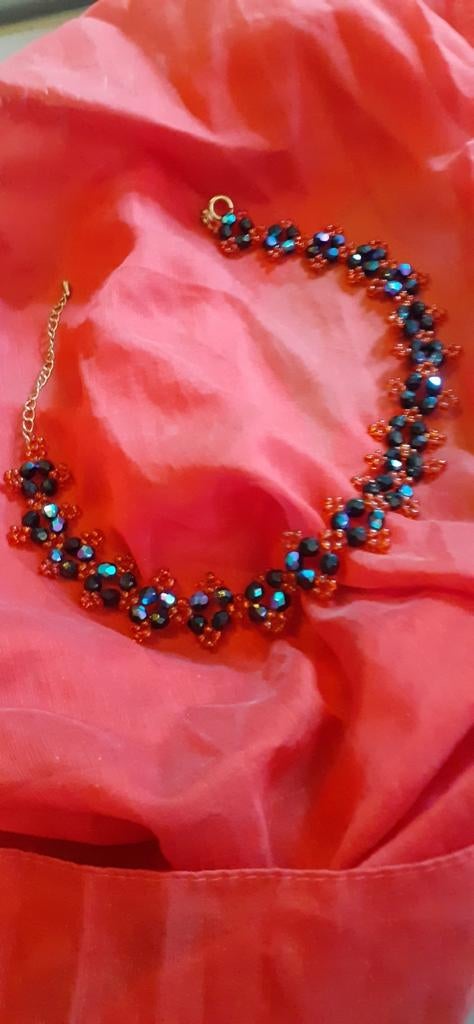 Collier tour de cou perle cristaux noire et orange, Bijoux, Sacs & Beauté, Colliers, Enlèvement ou Envoi, Comme neuf, Orange