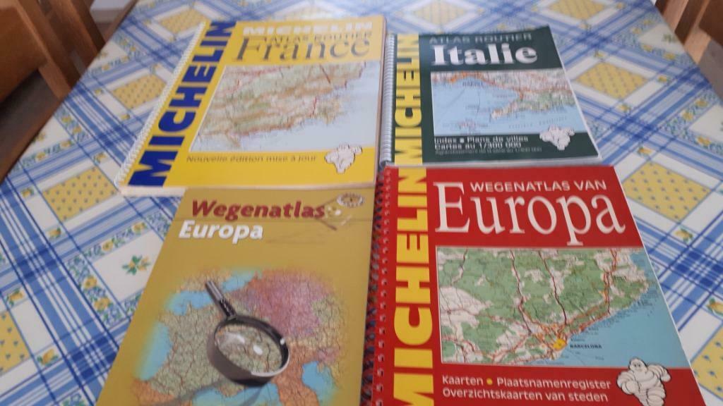 Michelin Landkaarten van 13 landen en 4 grote wegenatlassen, Boeken, Ophalen, Zo goed als nieuw, Europa Overig, Landkaart