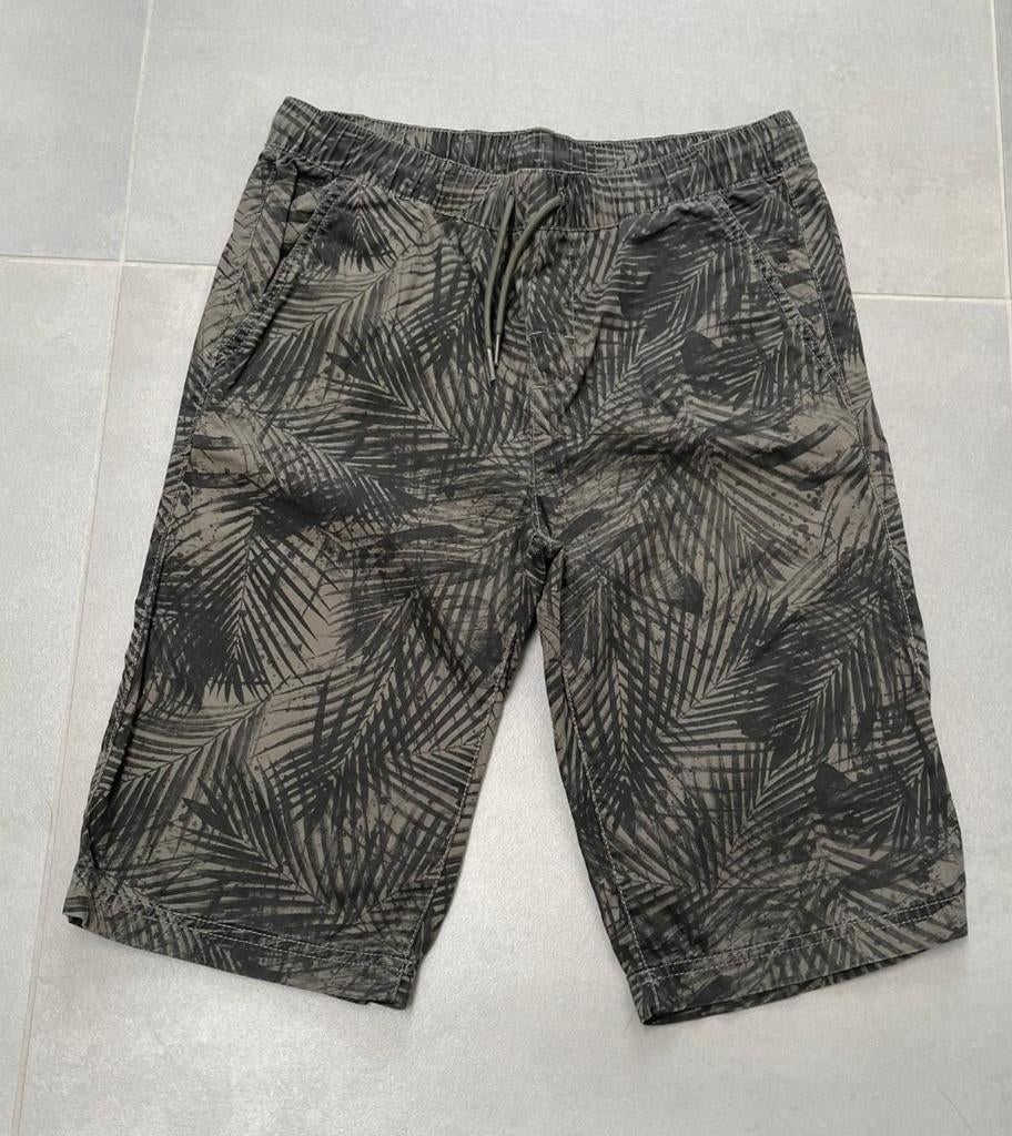 Bermuda C&A,maat 164, Kinderen en Baby's, Kinderkleding | Maat 164, Broek, C&A, Ophalen of Verzenden, Zo goed als nieuw