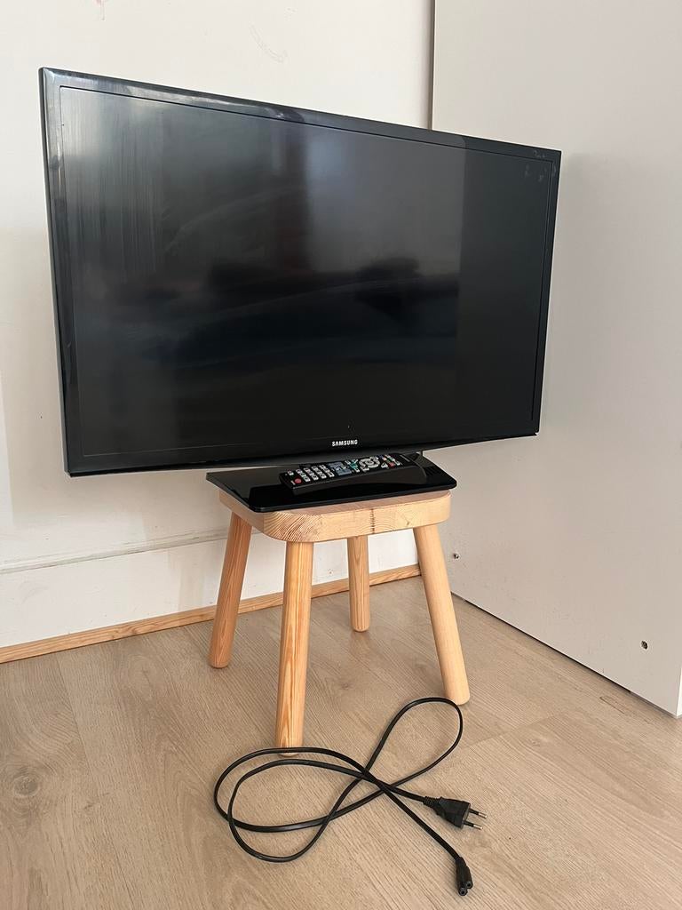 Télévision Samsung UE28H4000AW, TV, Hi-fi & Vidéo, Télévisions, LED, 50 Hz, 60 à 80 cm, HD Ready (720p)