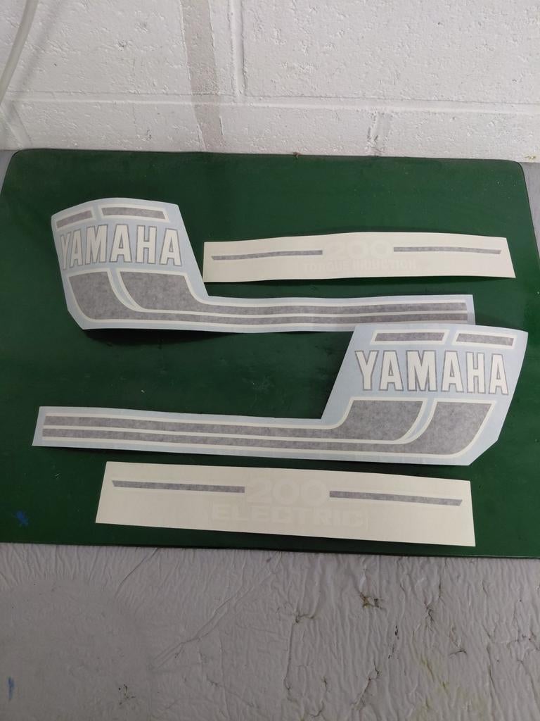 Set Stikkers  benzinnetank   voor yamaha rd 200 dx  bj1975, Motoren, Ophalen