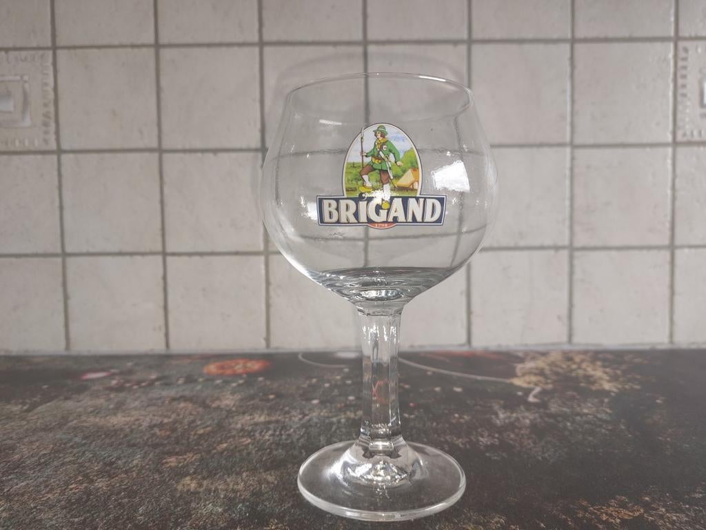 Ancien verre à bière Brigand, Collections, Enlèvement ou Envoi, Comme neuf, Verre à bière