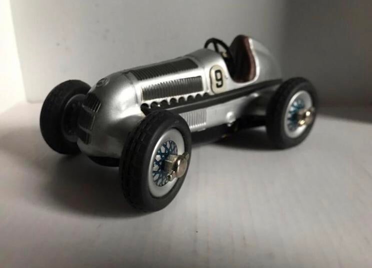 Voiture de course Schuco 1050 Mercedes Silberpfeil 1936, Envoi, Comme neuf