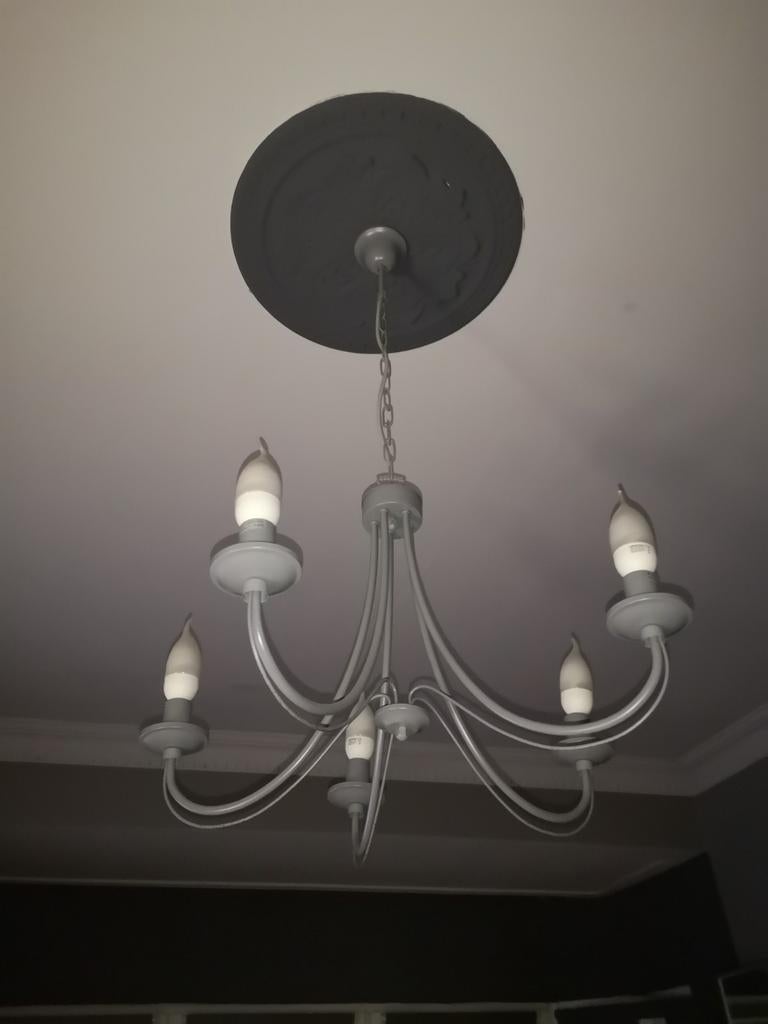 Lustre comme neuf avec ampoules
50€, Maison & Meubles, Enlèvement ou Envoi