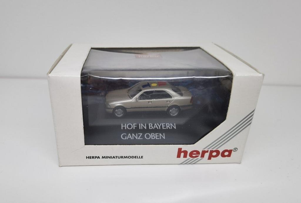 1:87 Herpa Mercedes Benz C klasse Limousine Hof in Bayern, Hobby en Vrije tijd, Ophalen of Verzenden, Zo goed als nieuw, Auto