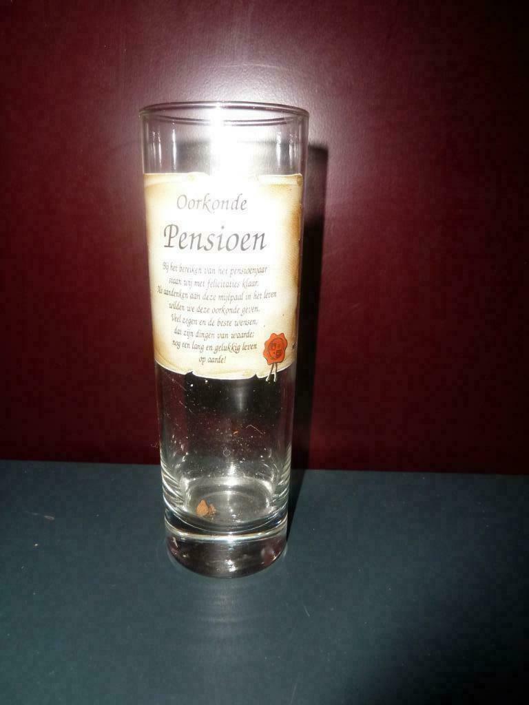 glas oorkonde pensioen, Verzamelen, Ophalen of Verzenden, Zo goed als nieuw