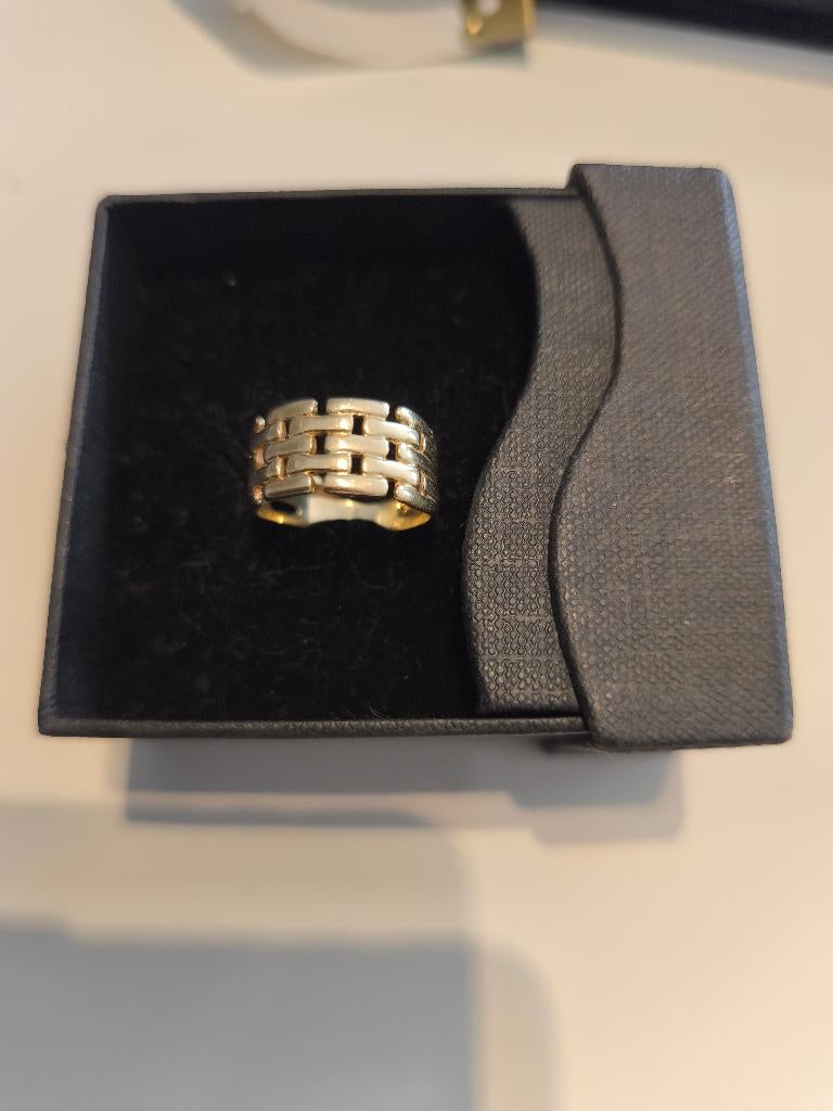 Ring 18 karaat model Cartier, Ophalen, Zo goed als nieuw, 17 tot 18, Dame of Heer
