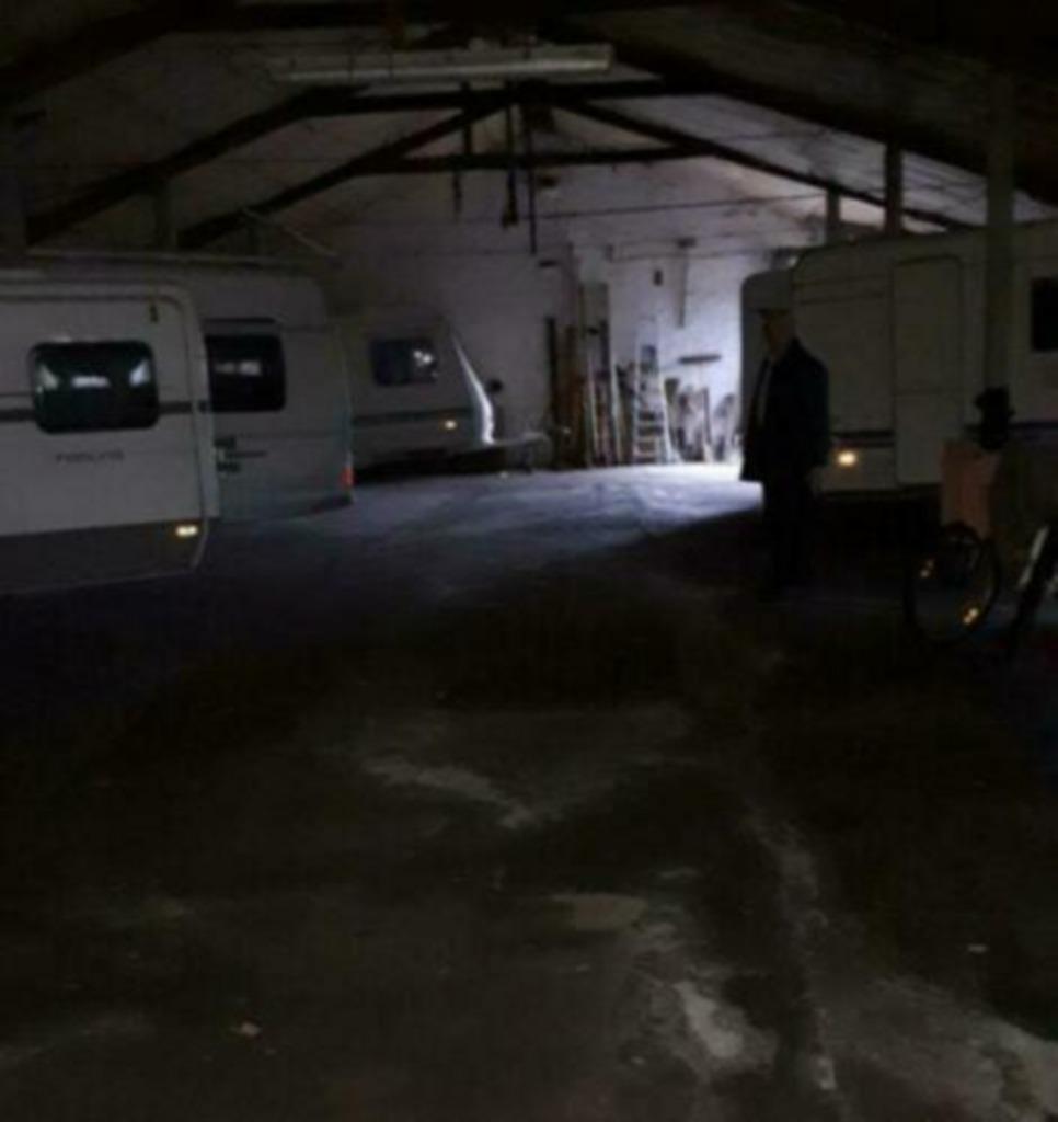 overdekte caravan/boot/oldtimer/plooiwagen garage