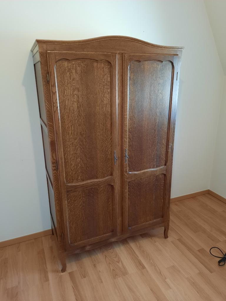 garde robes, Ancien, Avec tablette(s), 100 à 150 cm, Utilisé