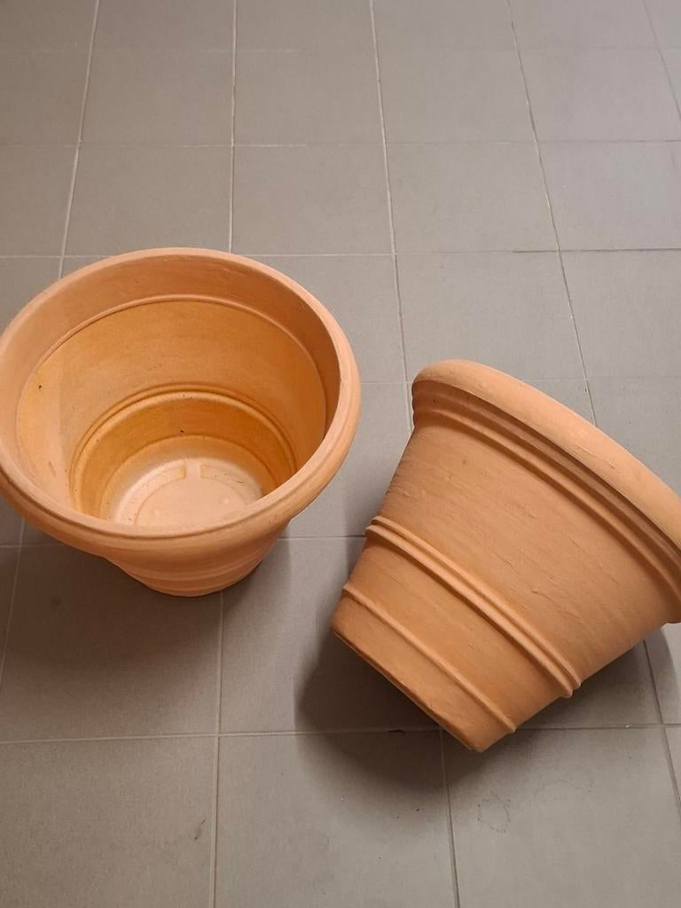 Imitatie terracotta pot/diameter 50 cm/ hoogte 36 cm, Tuin en Terras, Ophalen, Overige materialen, 40 cm of meer, Rond