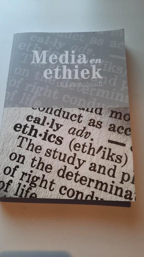 Media en ethiek Dirk Verhofstadt, Boeken, Ophalen of Verzenden, Gelezen