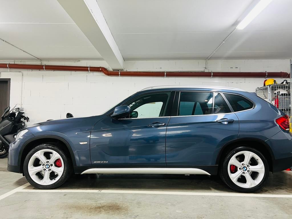 BMW X1 23d M pack, Auto's, BMW, Particulier, X1, Diesel, Euro 5, SUV of Terreinwagen, 5 deurs, Automaat, Blauw, Beige, Leder, Vierwielaandrijving