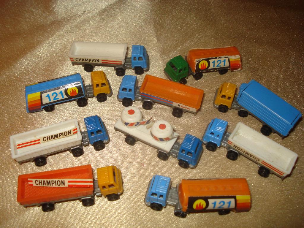 KINDER Lot de 10 Anciens Camions Semi-Remorques 1985 Giodi, Enlèvement ou Envoi, Comme neuf, Autres types