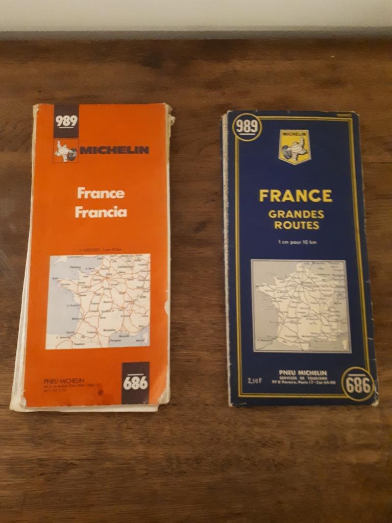 2 x Michelin kaarten nr 989, Boeken, Atlassen en Landkaarten, Ophalen of Verzenden, Gelezen