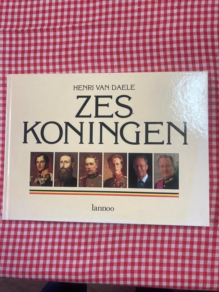 Boek over de 6 koningen van Belgie, Boeken, Ophalen, Zo goed als nieuw
