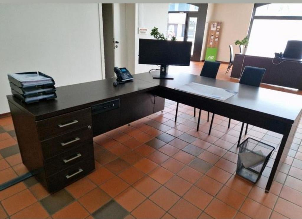 Bureau , schuiven licht beschadigd, Enlèvement, Utilisé