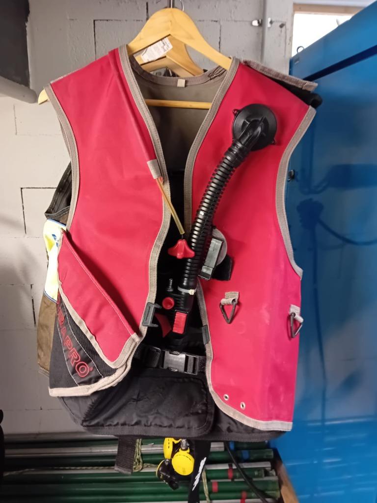 Gilet et veste Scubapro taille S, Enlèvement ou Envoi, Utilisé, Gilet de stabilisation