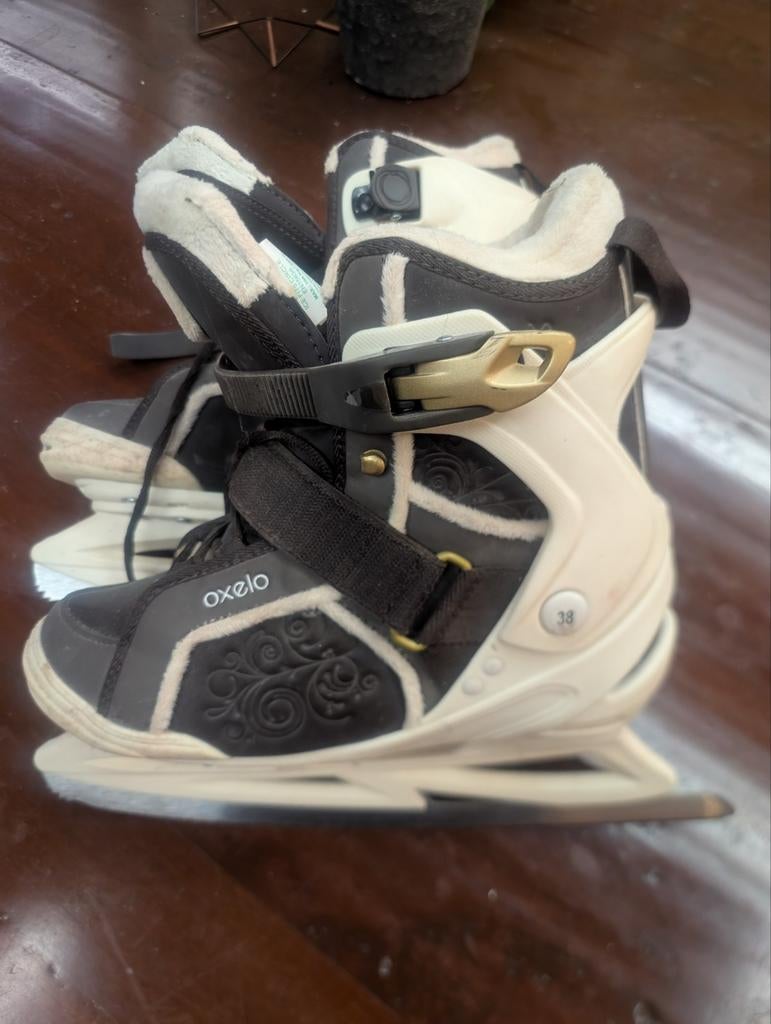 Schaatsen maat 38 oxelo, Sports & Fitness, Patinage, Autres marques, Enlèvement ou Envoi, Patin clap, Patins de hockey sur glace