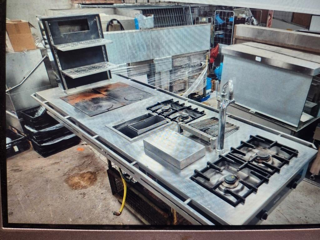 Rubbens îlot gamme de cuisson, Enlèvement