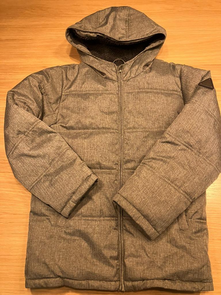 dikke warme winterjas GRIJS, Kinderen en Baby's, Kinderkleding | Maat 140, Ophalen of Verzenden, Zo goed als nieuw, Jongen, Jas