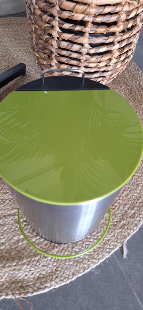 Afvalemmer pedaalemmer, Huis en Inrichting, Ophalen, Zo goed als nieuw