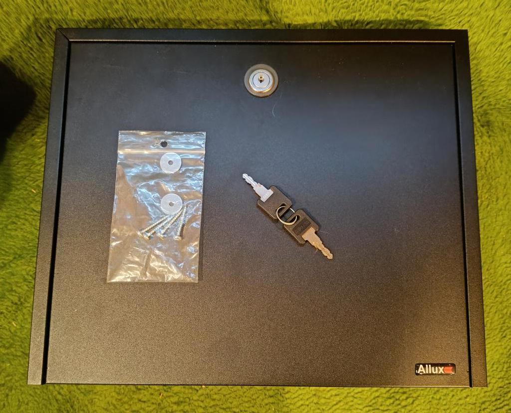 Ruime zwarte post opvang brievenbus te koop., Tuin en Terras, Brievenbussen, Ophalen of Verzenden, Zo goed als nieuw, Aluminium