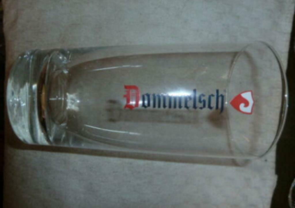 #H Bier glas DOMMELSCH 0,45L ' vorm groot boerke ', Ophalen of Verzenden, Nieuw, Bierglas